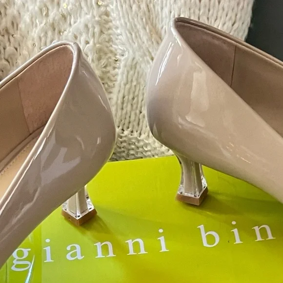NIB $110 GIANNI BINI Rinna PATENT Pointed Toe KITTEN HEEL Nude PUMPS 9.5 - Picture 6 of 17